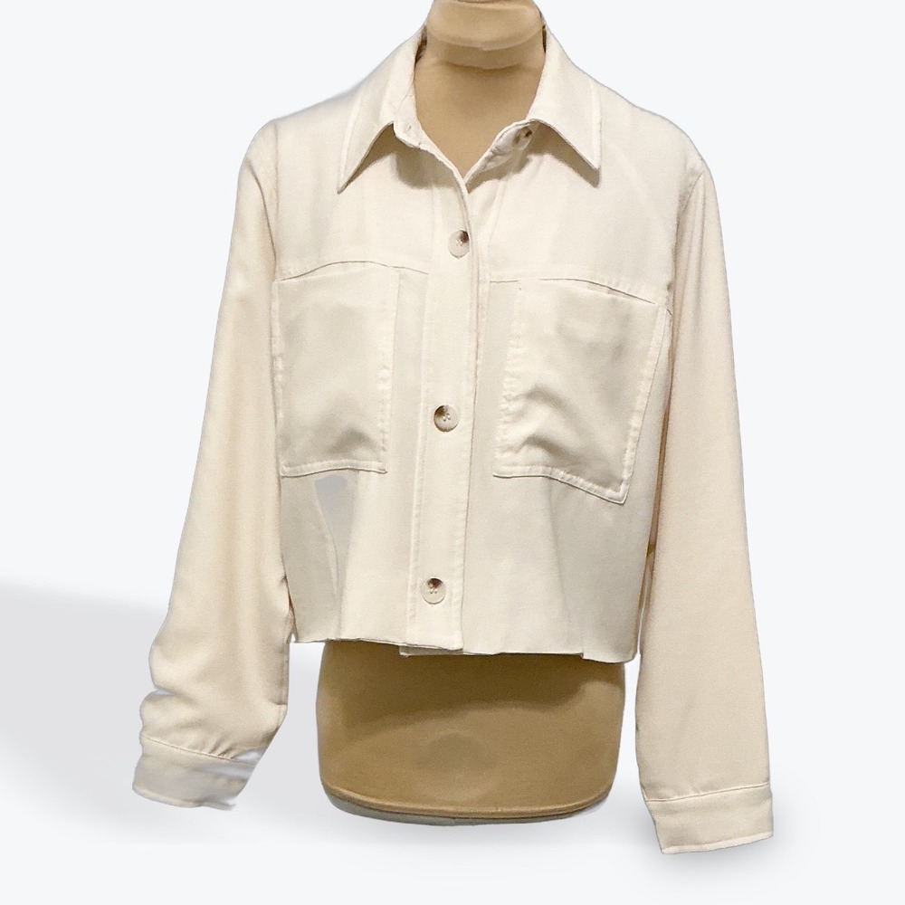 Utility Cropped Button-Front Jacket in Cream